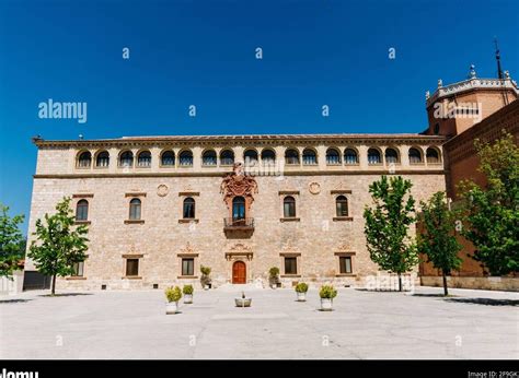 cita registro civil alcalá de henares|Registro Civil de Alcalá de Henares